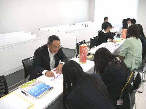 進学相談会も行われました