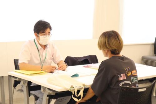 外国語学部、教員との個別相談