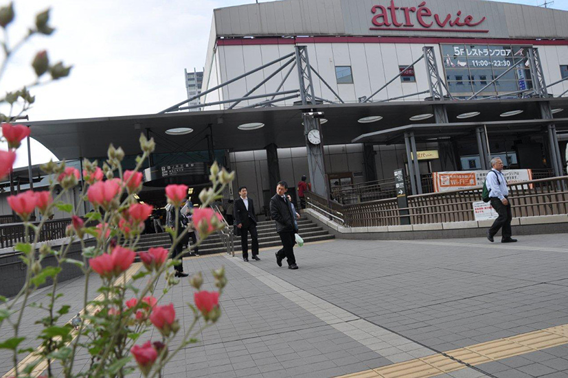 三鷹駅