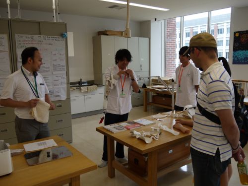 作業療法学科　学生による説明