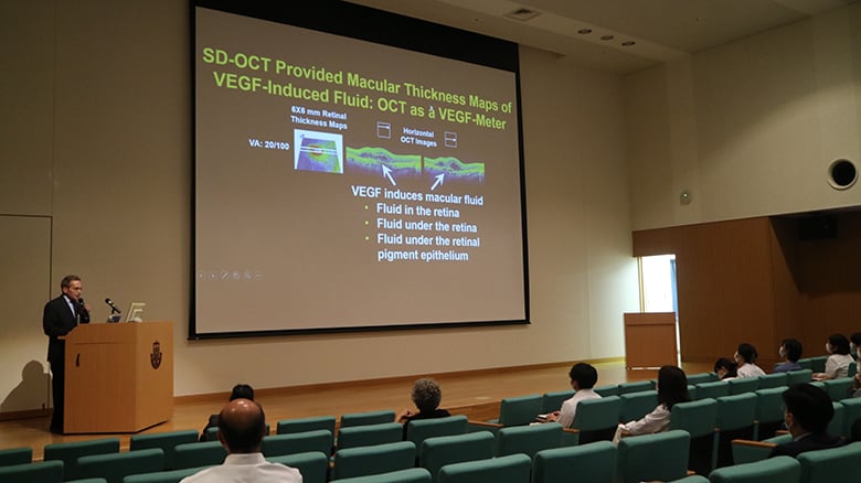 The OCT and Anti-VEGF Revolution in AMD image04