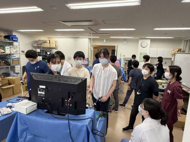腹腔鏡トレーニングを行いました